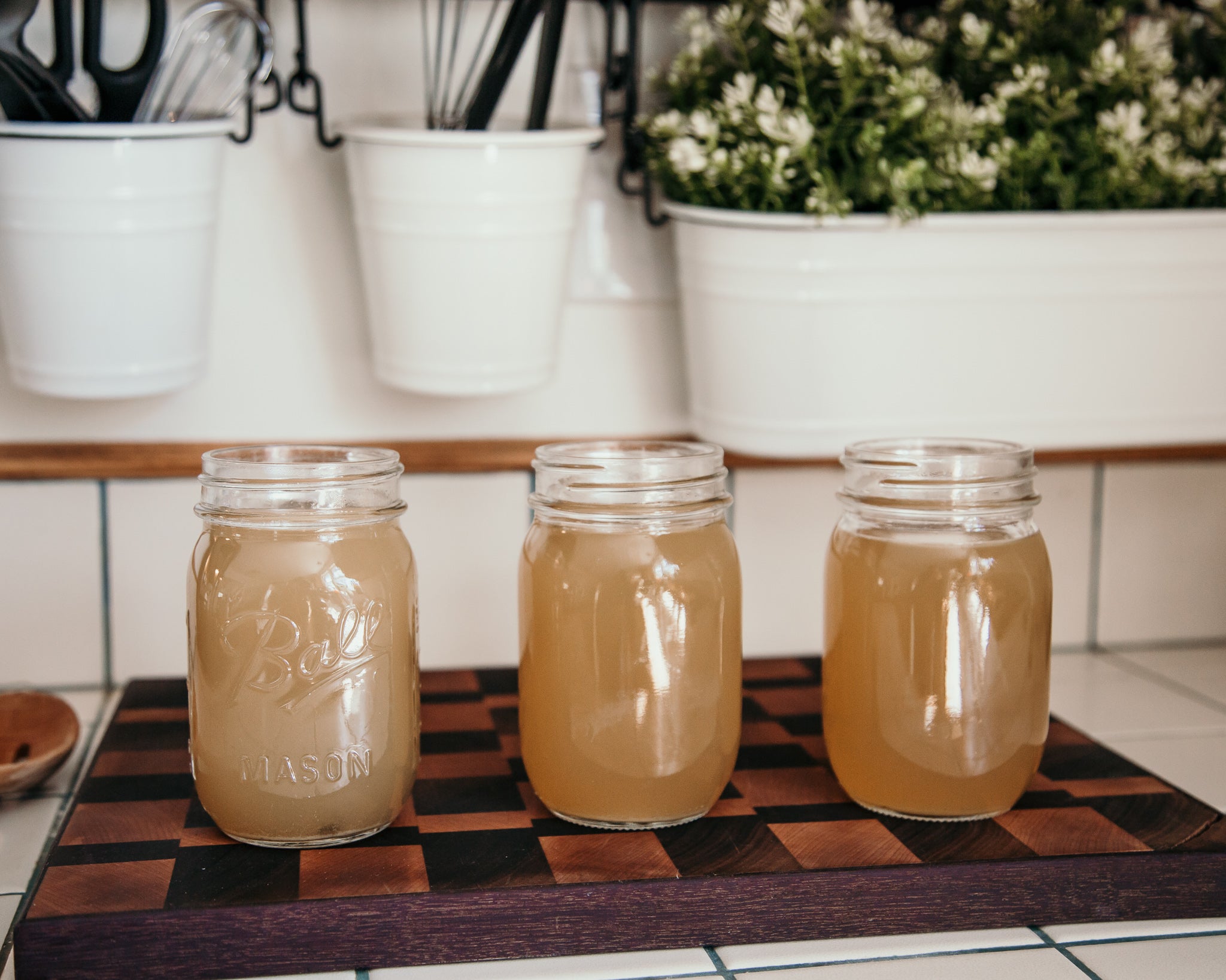 How to Make Vegetable Broth in 5 Easy Steps